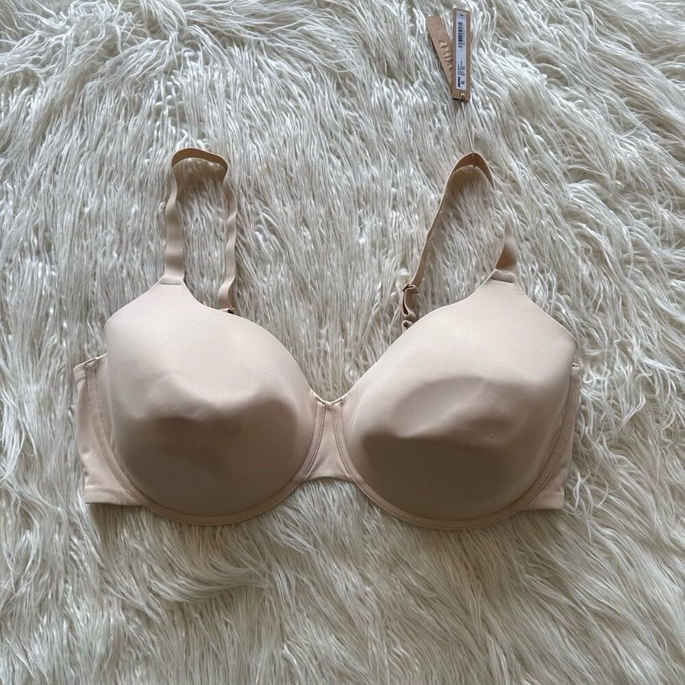Skims Fits Everybody T-Shirt Bra Sand Size 44DDD
